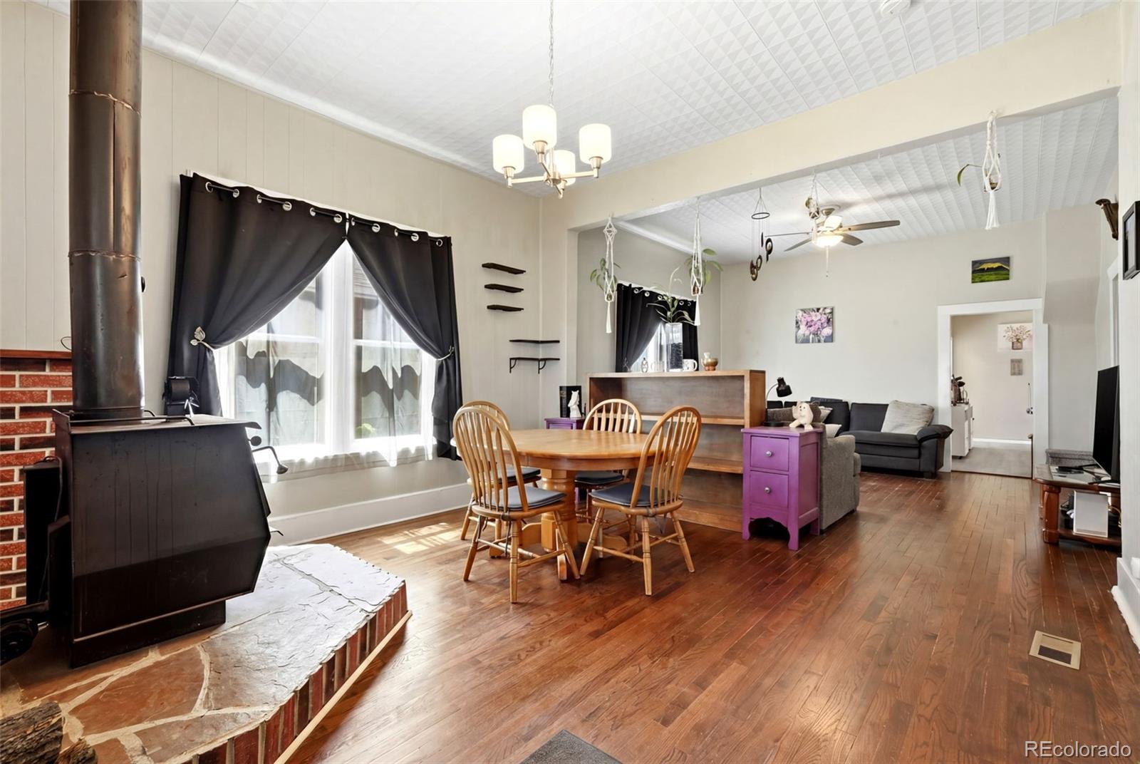 432 Elm Avenue