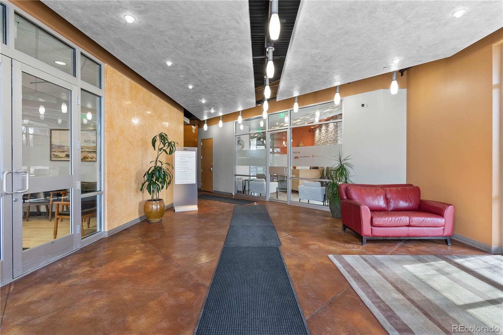 495 Uinta Way 250