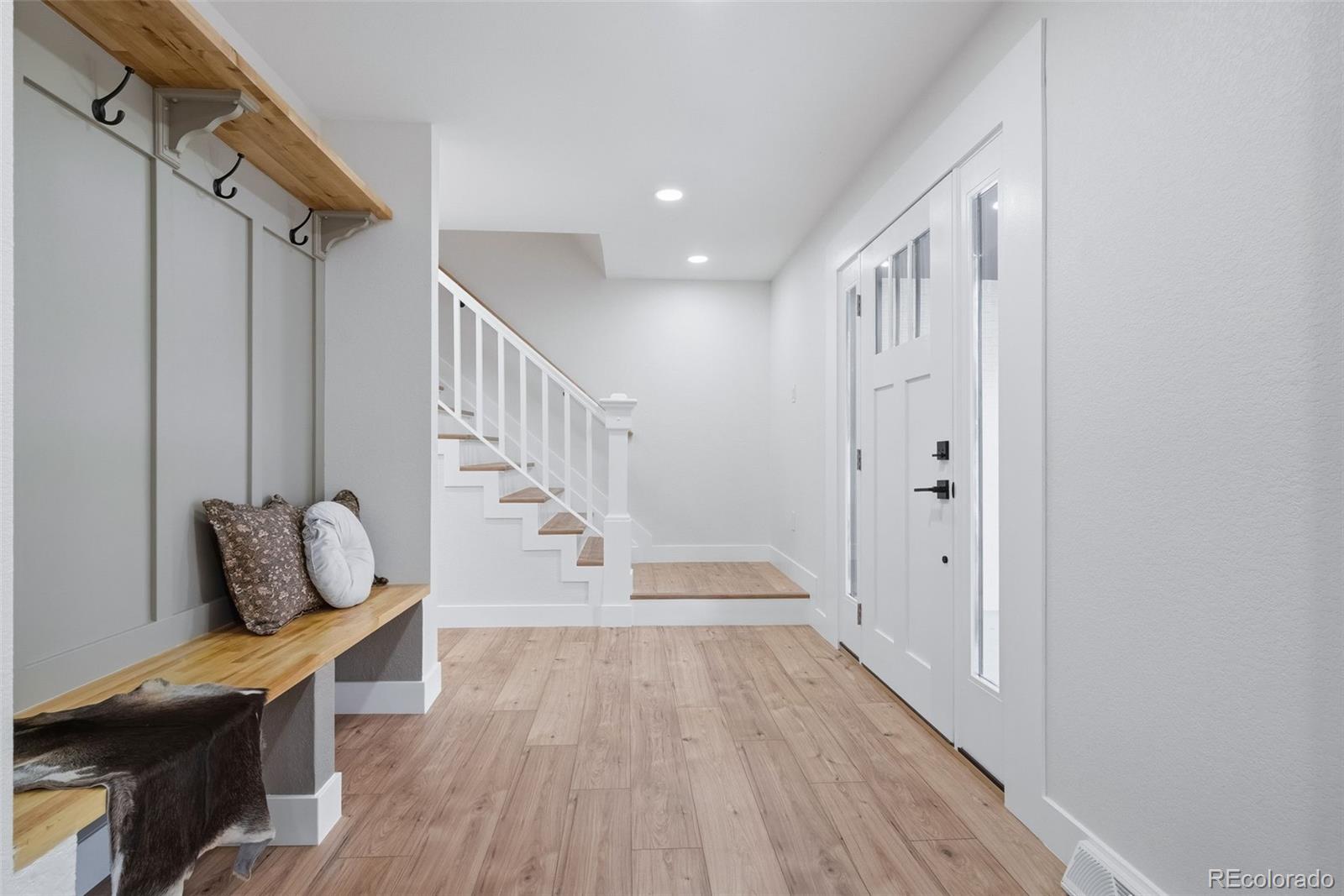 5126 W Fremont