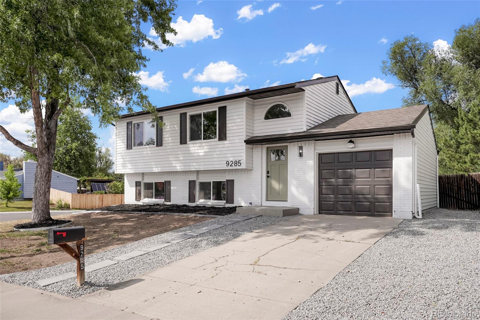 9285 W Wagon Trail Drive