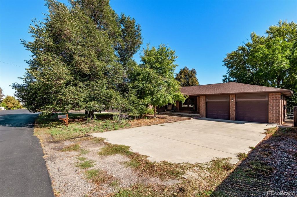 Photo of 500 S Nelson Street, Lakewood, CO 80226 (MLS # 7629838)
