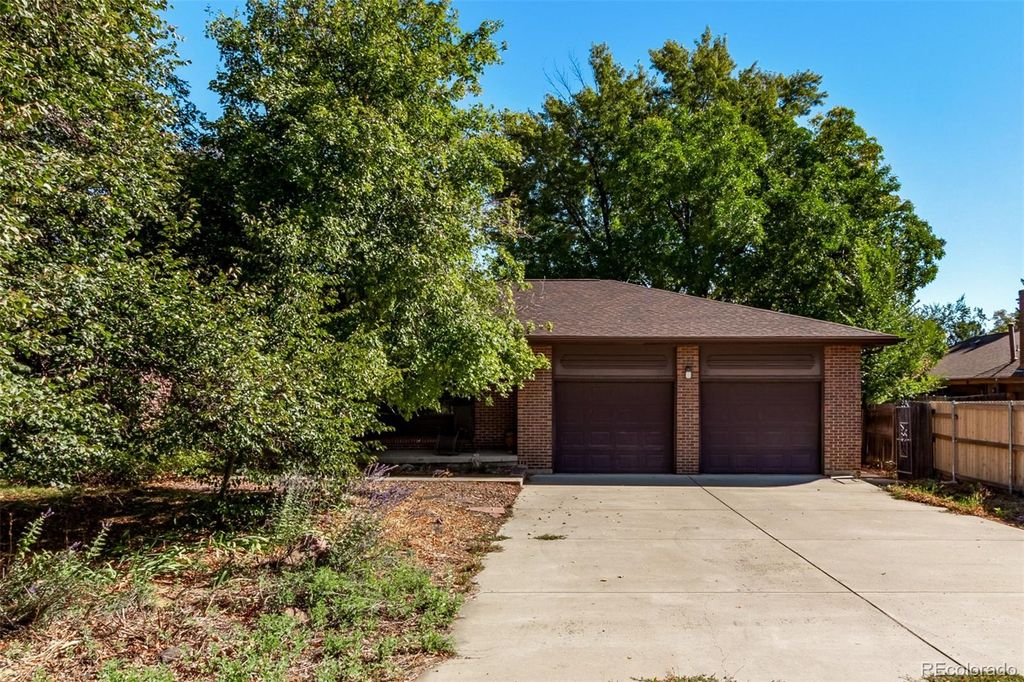 Photo of 500 S Nelson Street, Lakewood, CO 80226 (MLS # 7629838)