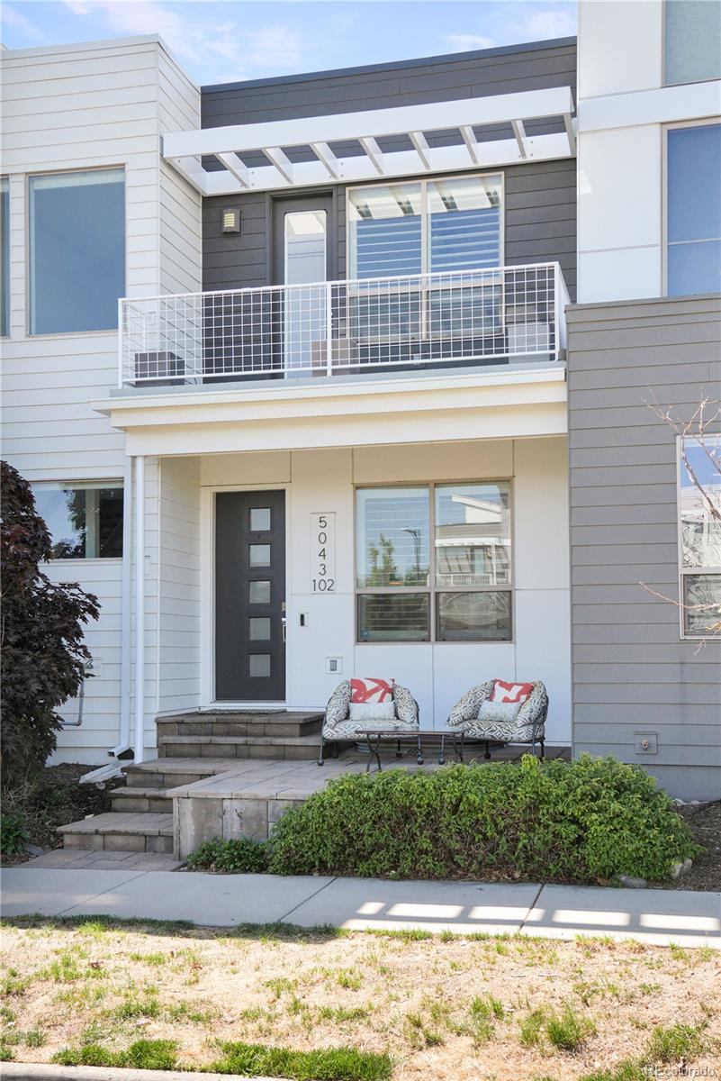 5043 Valentia Street 102