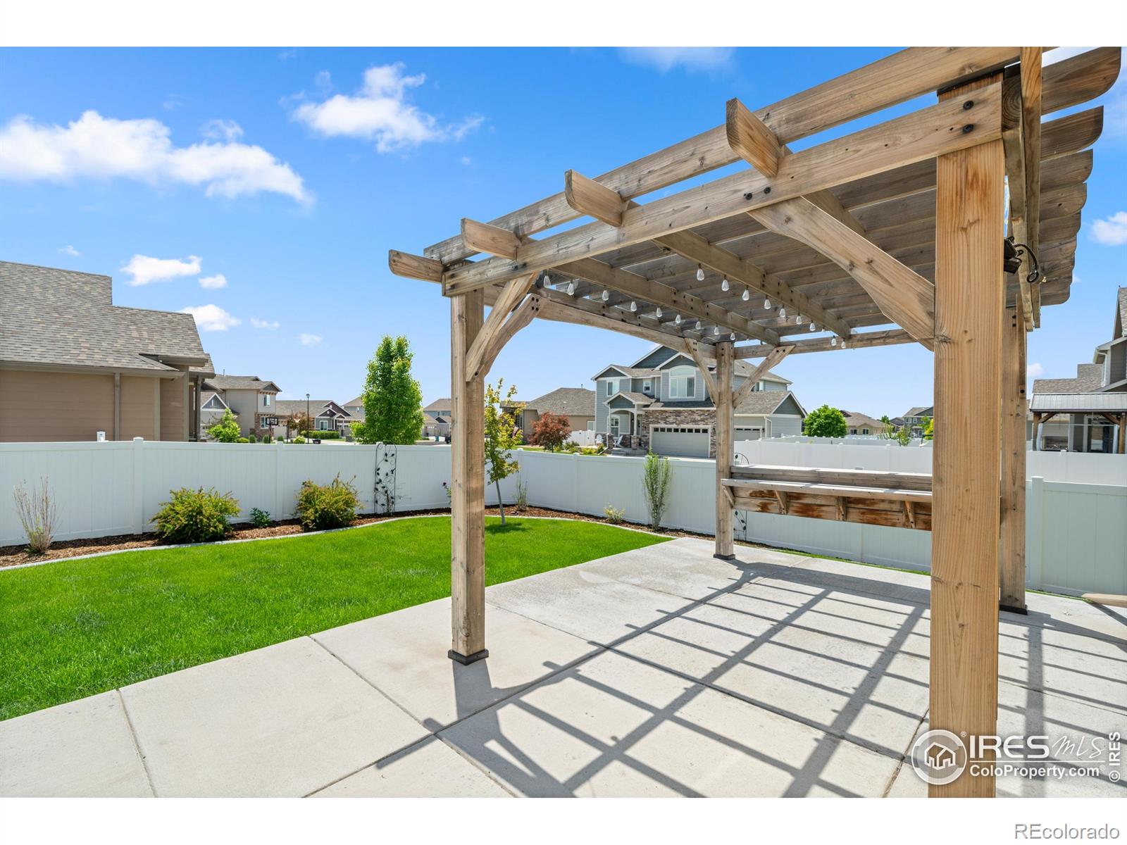 848 Shirttail Peak Drive