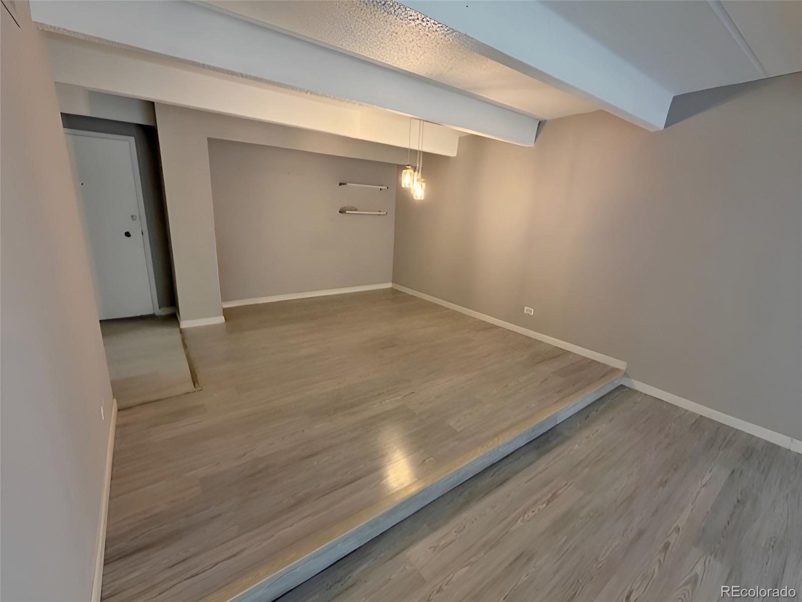 8060 E Girard Avenue 813