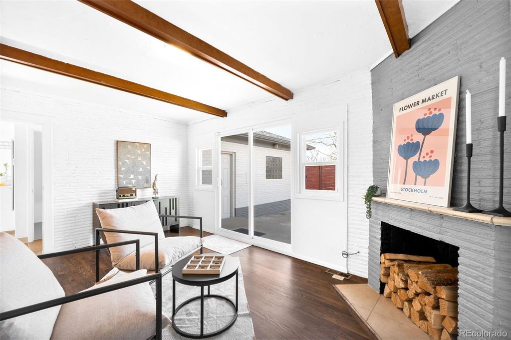 Photo of 3035 N Monaco Parkway, Denver, CO 80207 (MLS # 9363453)