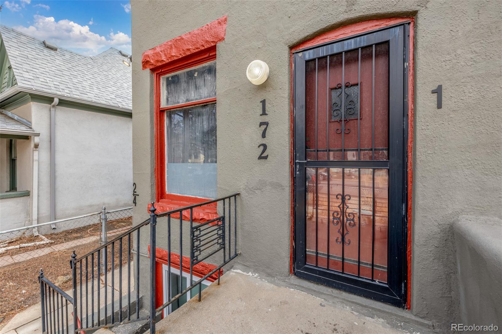 172 W Maple Avenue