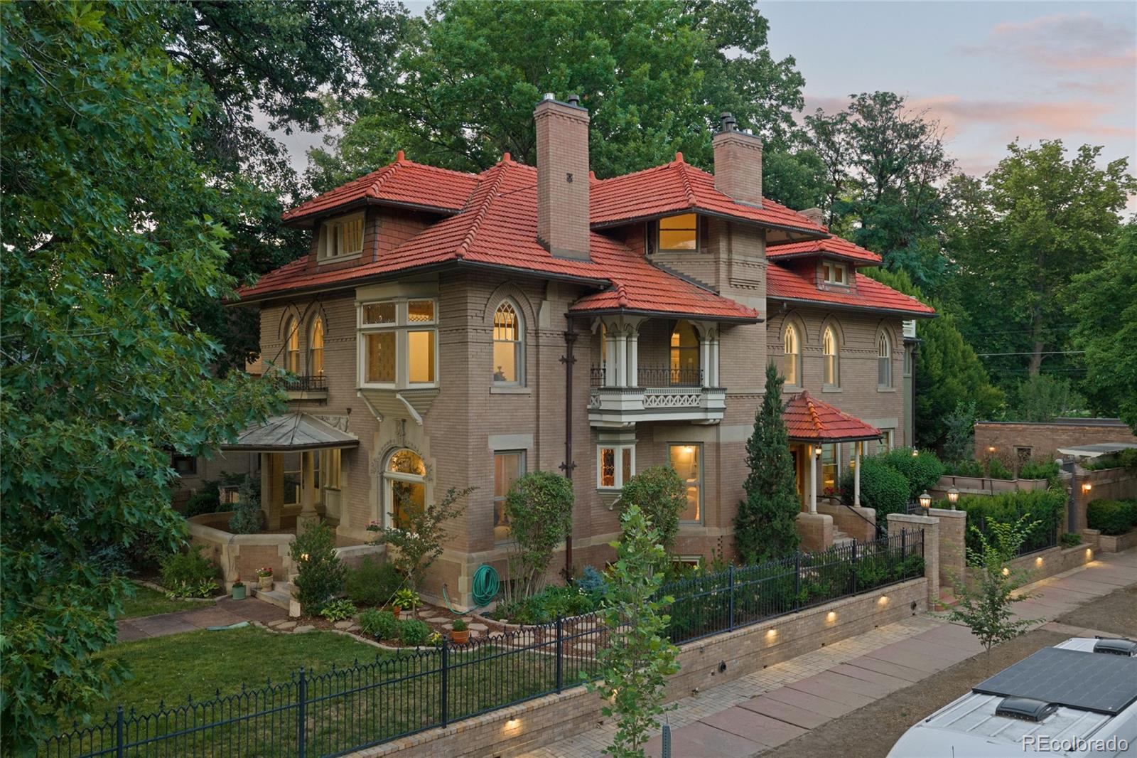 1100 N Humboldt Street
