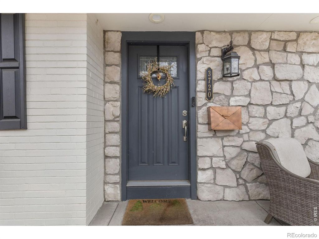 Photo of 3720 E 7th Ave Pkwy, Denver, CO 80206 (MLS # IR1057054)