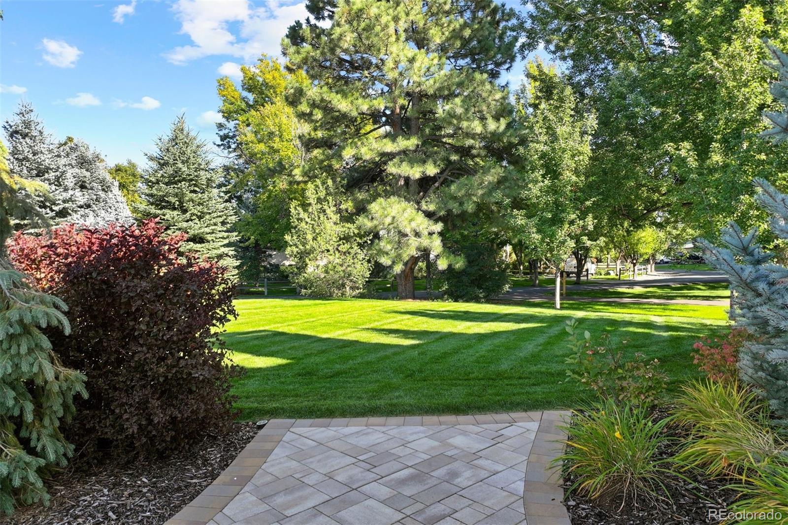 2 Viking Drive