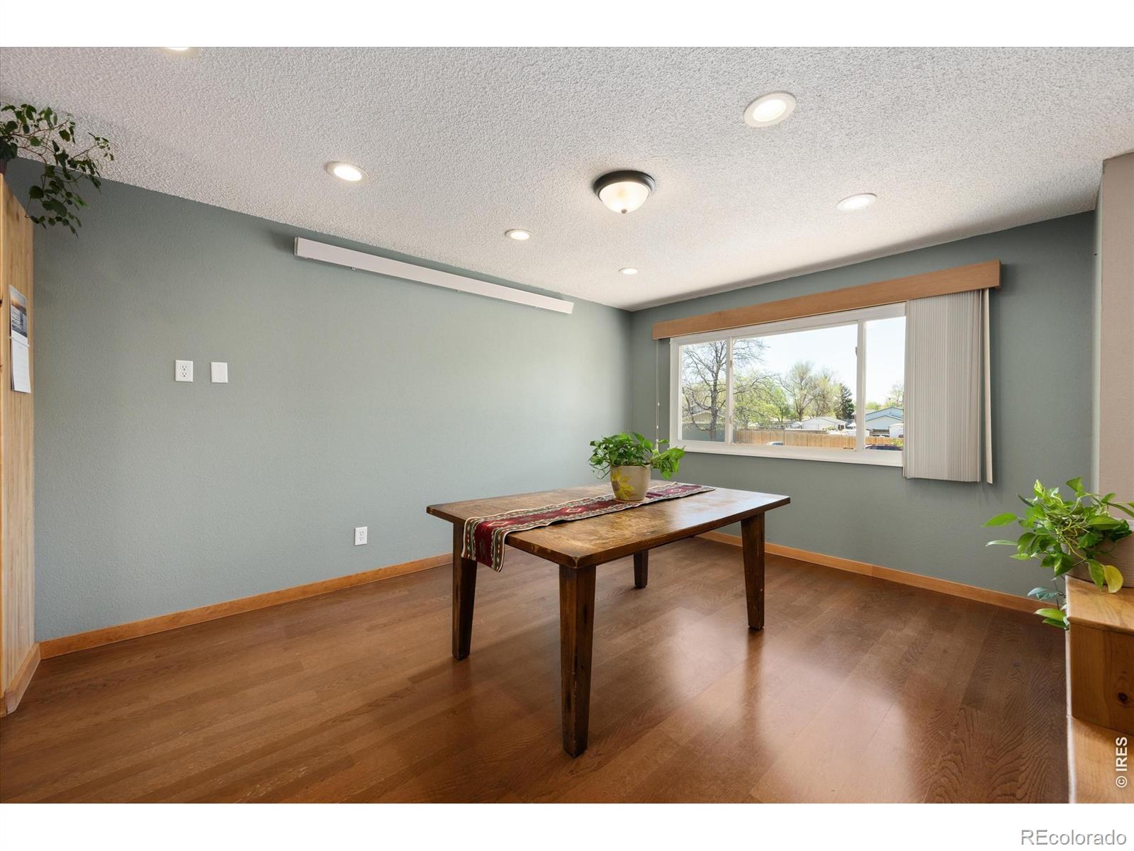 811 Table Mountain Court