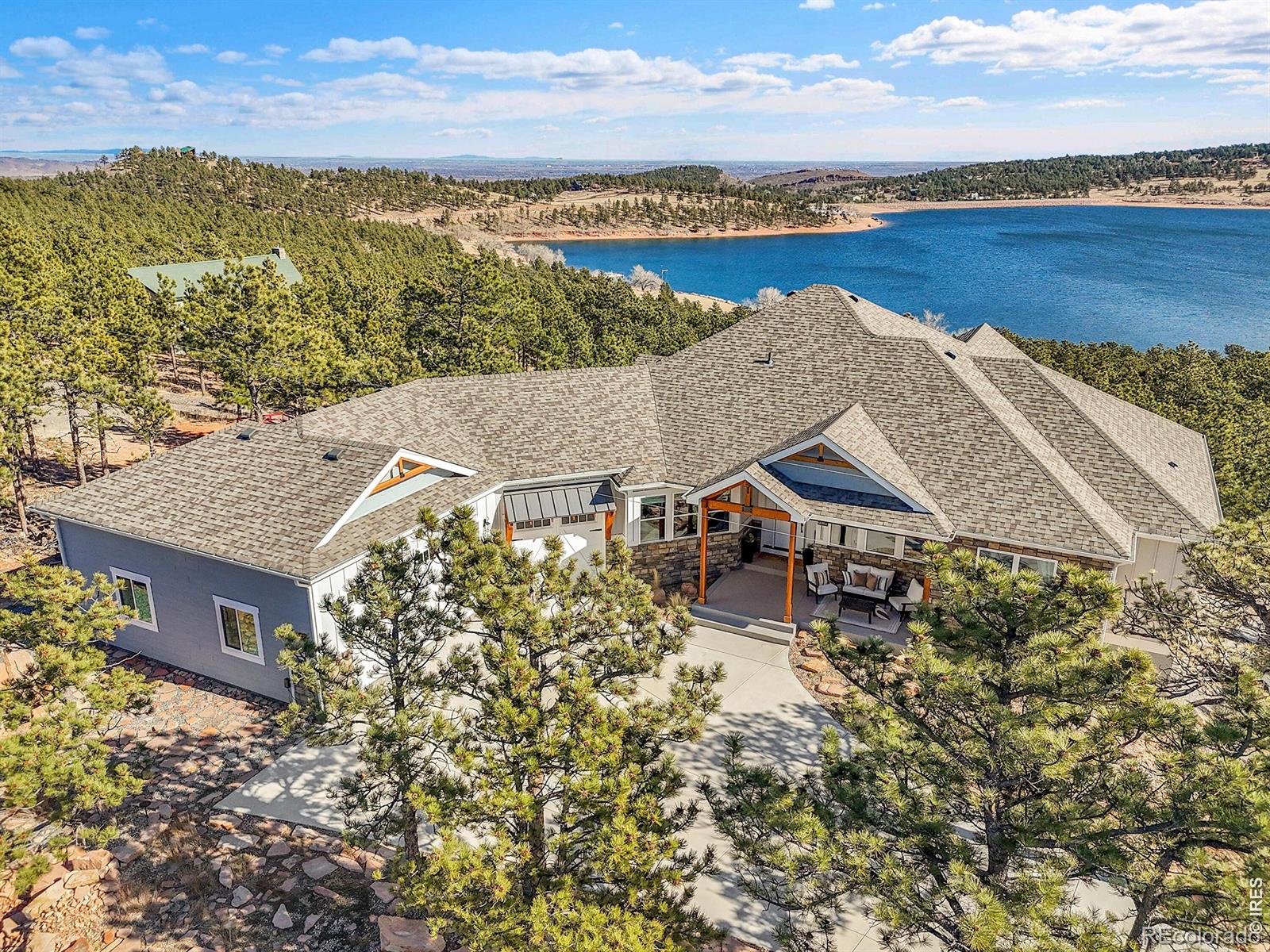 4163 Rainbow View Lane