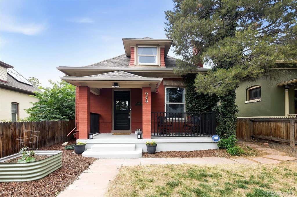 Photo of 940 S Logan Street, Denver, CO 80209 (MLS # 4565818)