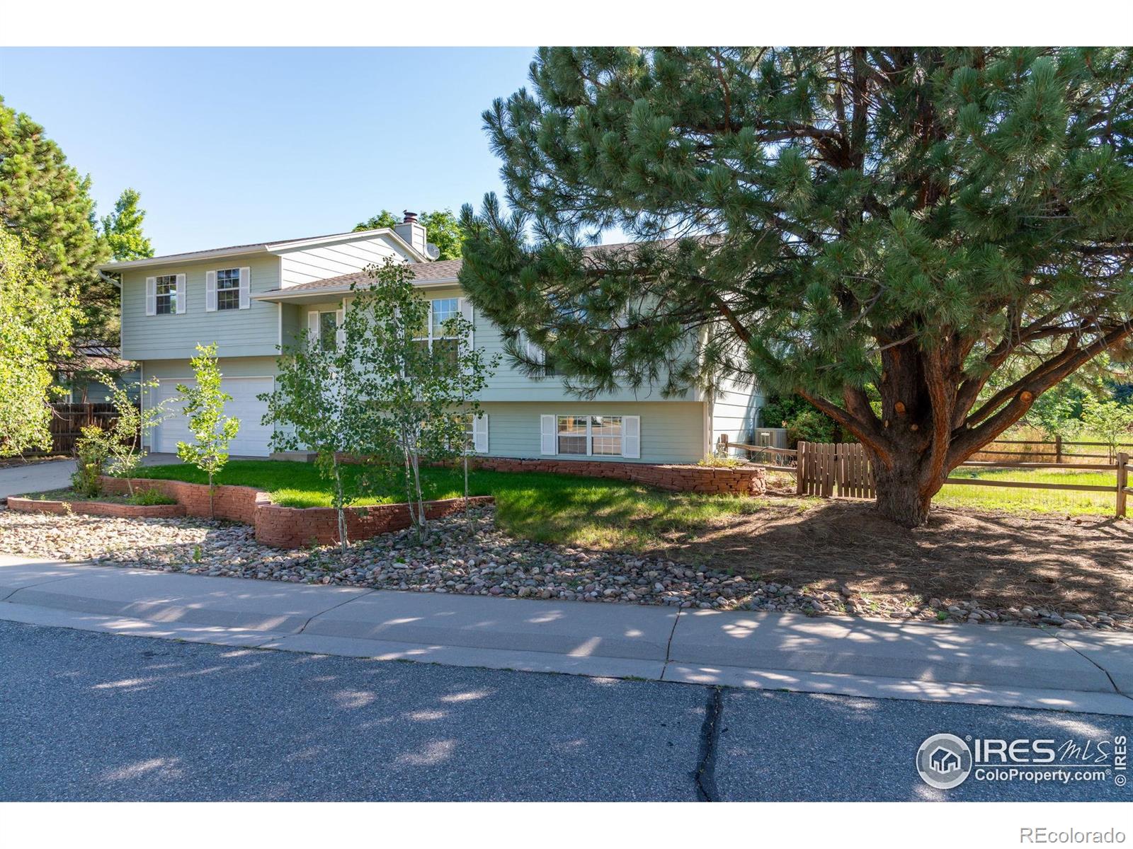 1305 Inverness Drive