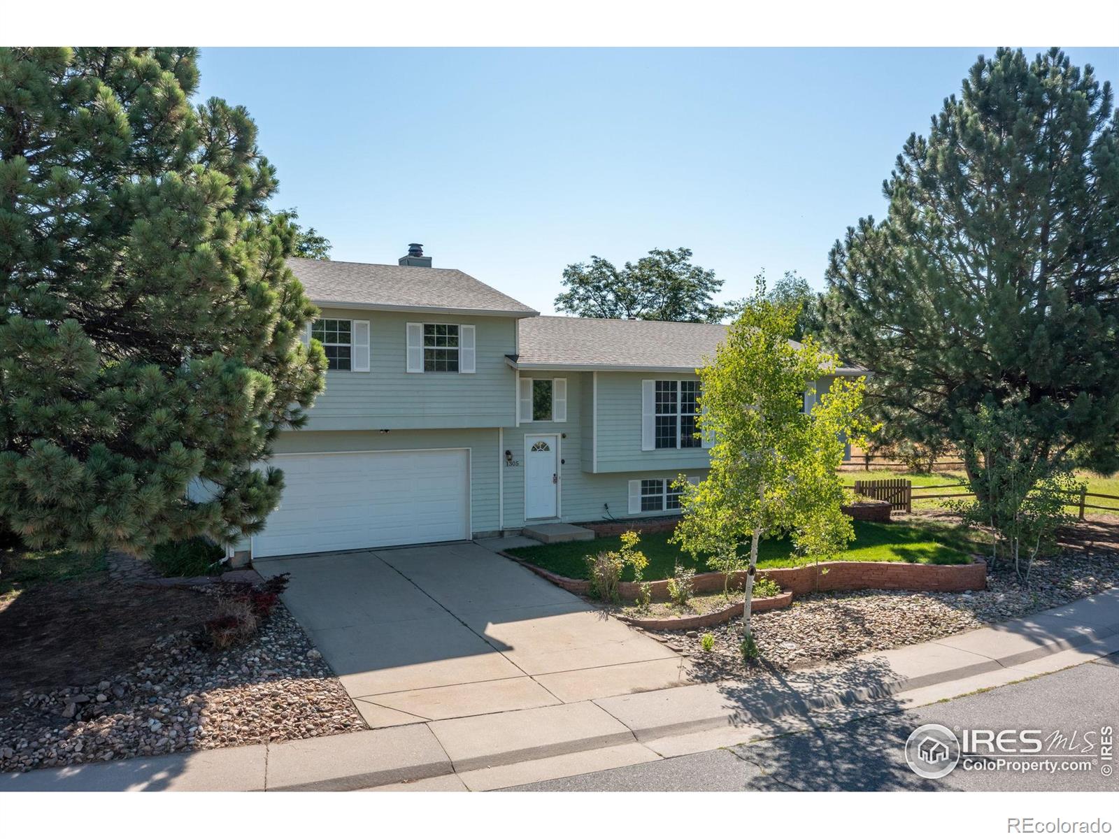 1305 Inverness Drive