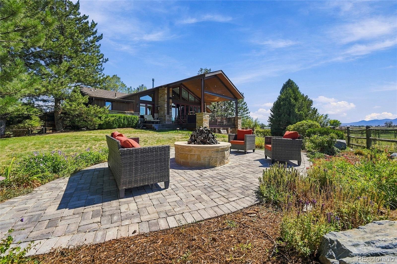 10077 N 75th Street