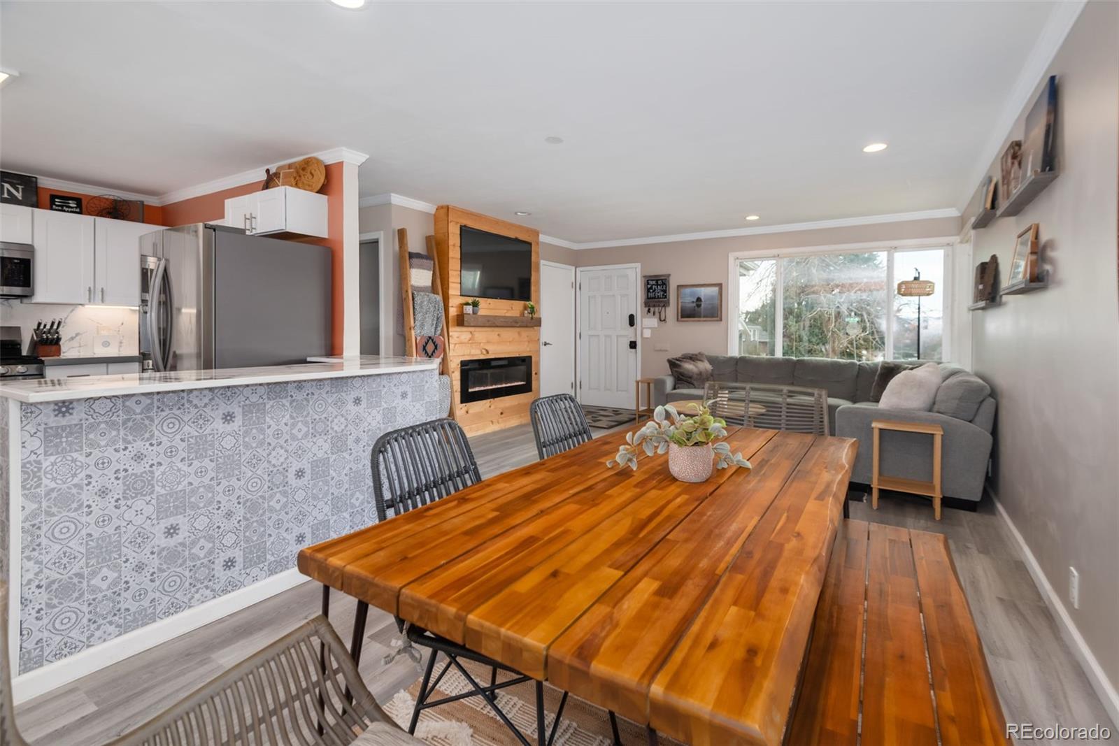 3791 W Wagon Trail Drive