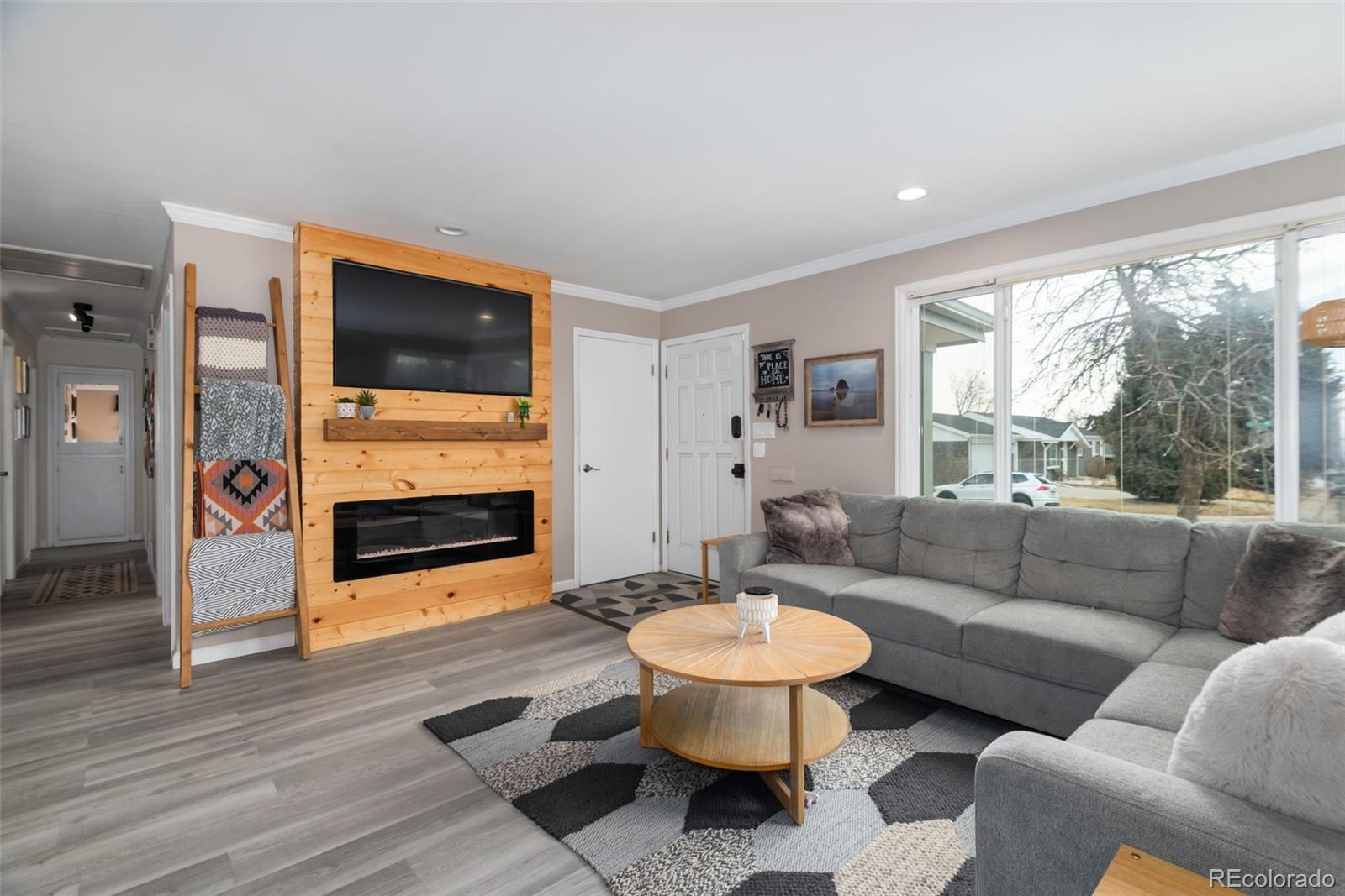 3791 W Wagon Trail Drive