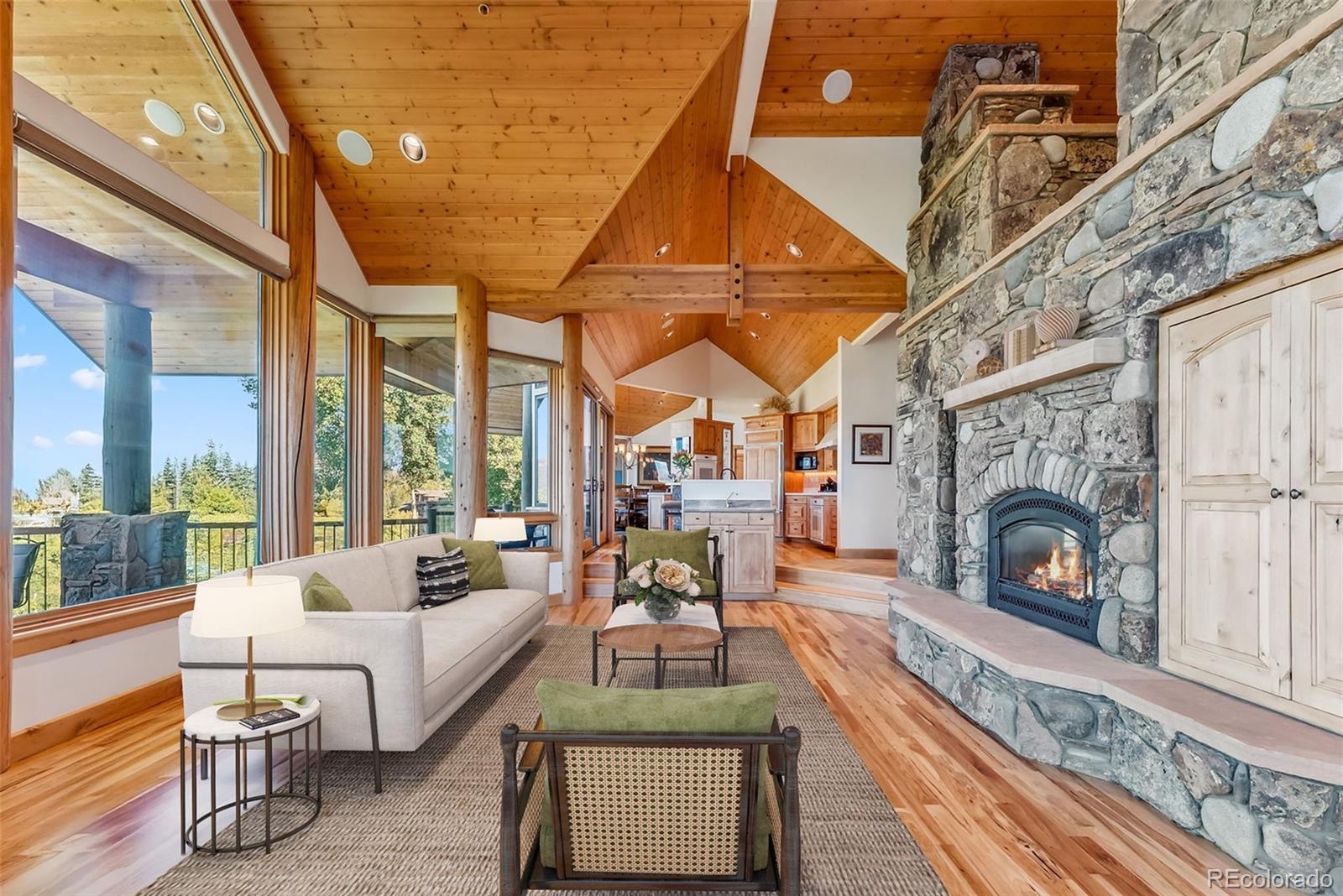 731 Lakeview Circle