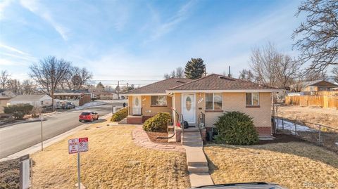 Photo of 903 Wolff Street, Denver, CO 80204 (MLS # 1948142)
