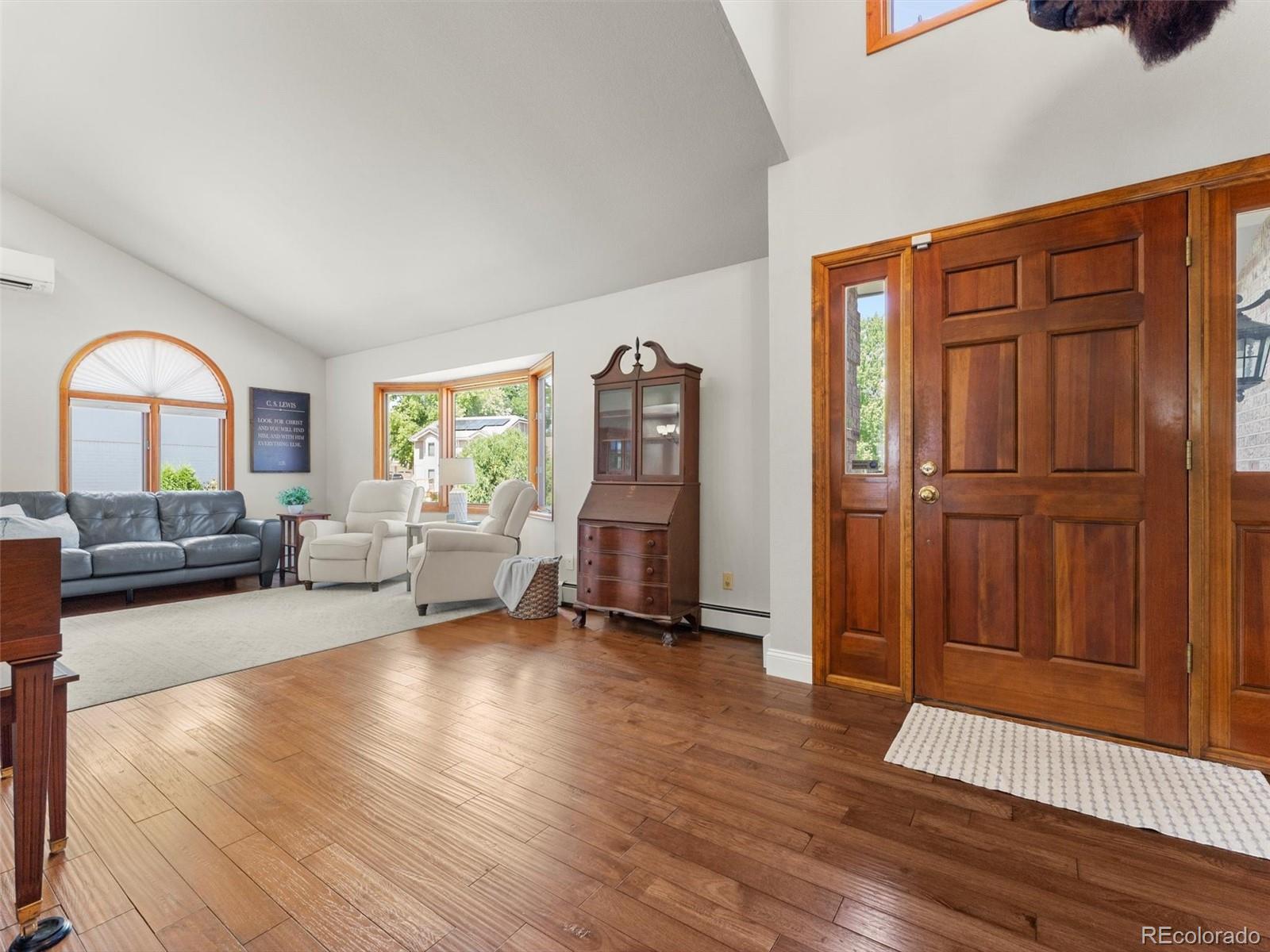 9642 W 69th Place