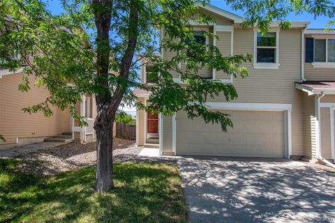 Townhouse in Aurora CO 5337 Picadilly Way.jpg