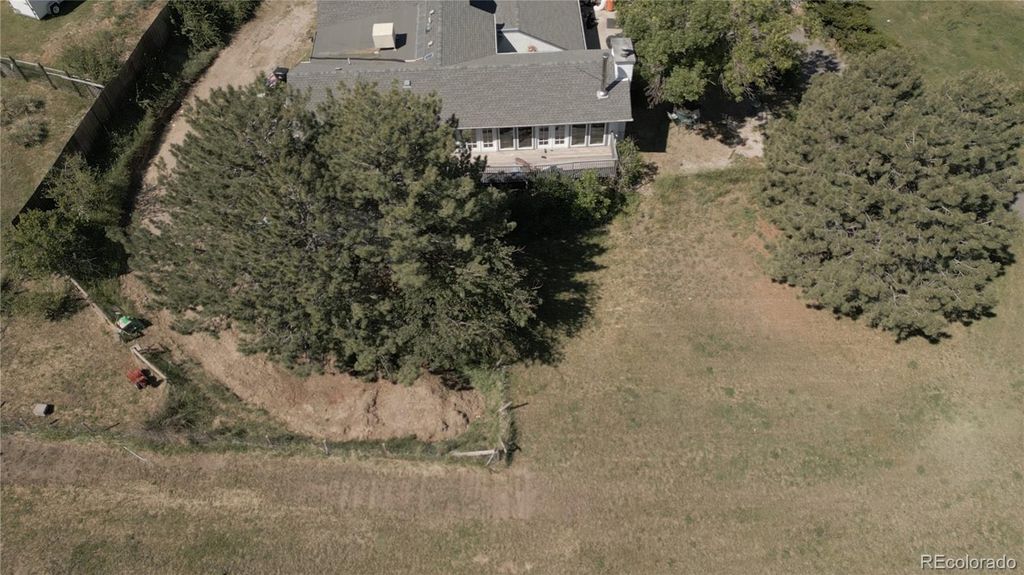 Photo of 6803 S Liverpool Street, Centennial, CO 80016 (MLS # 3075245)