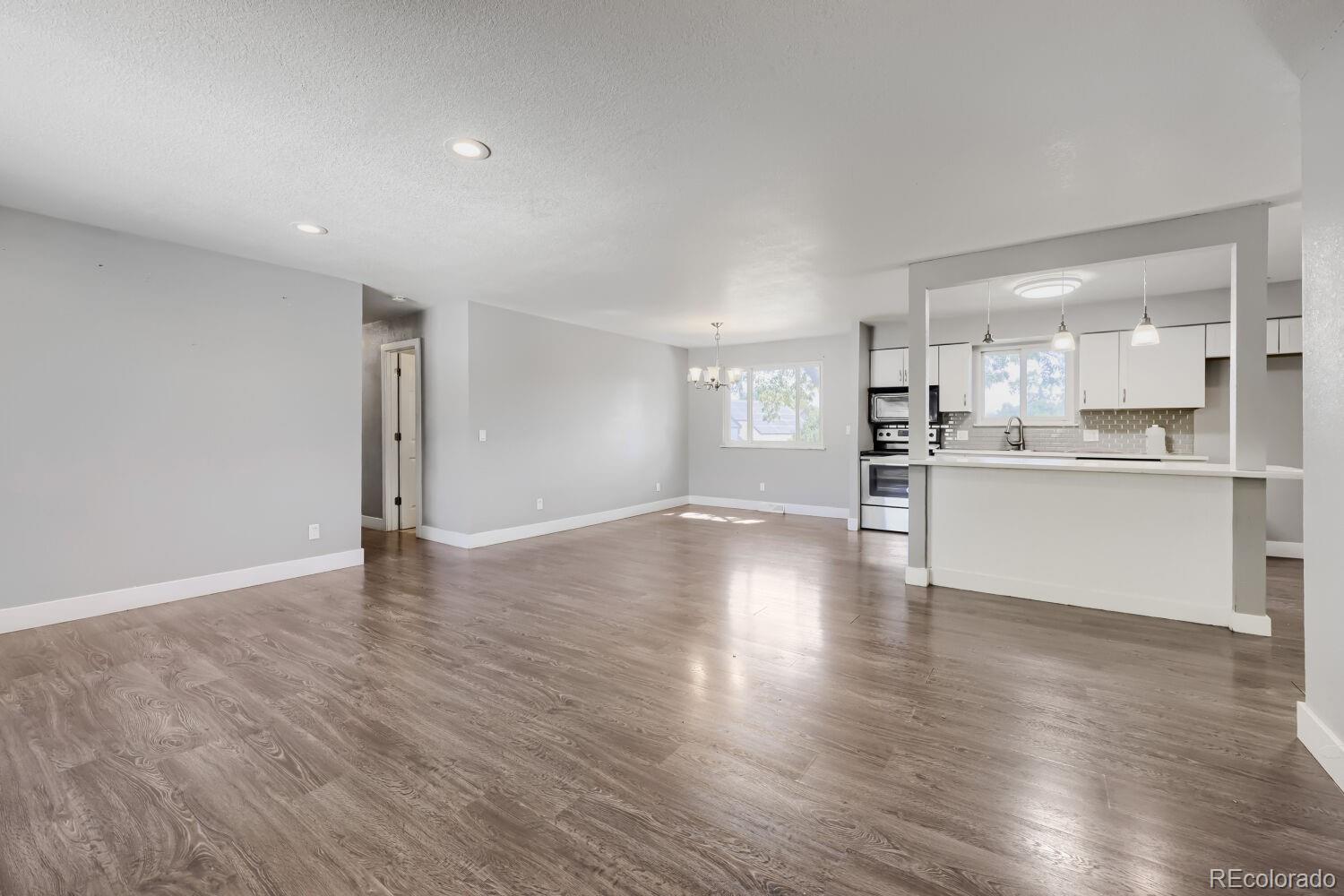 11046 Livingston Drive