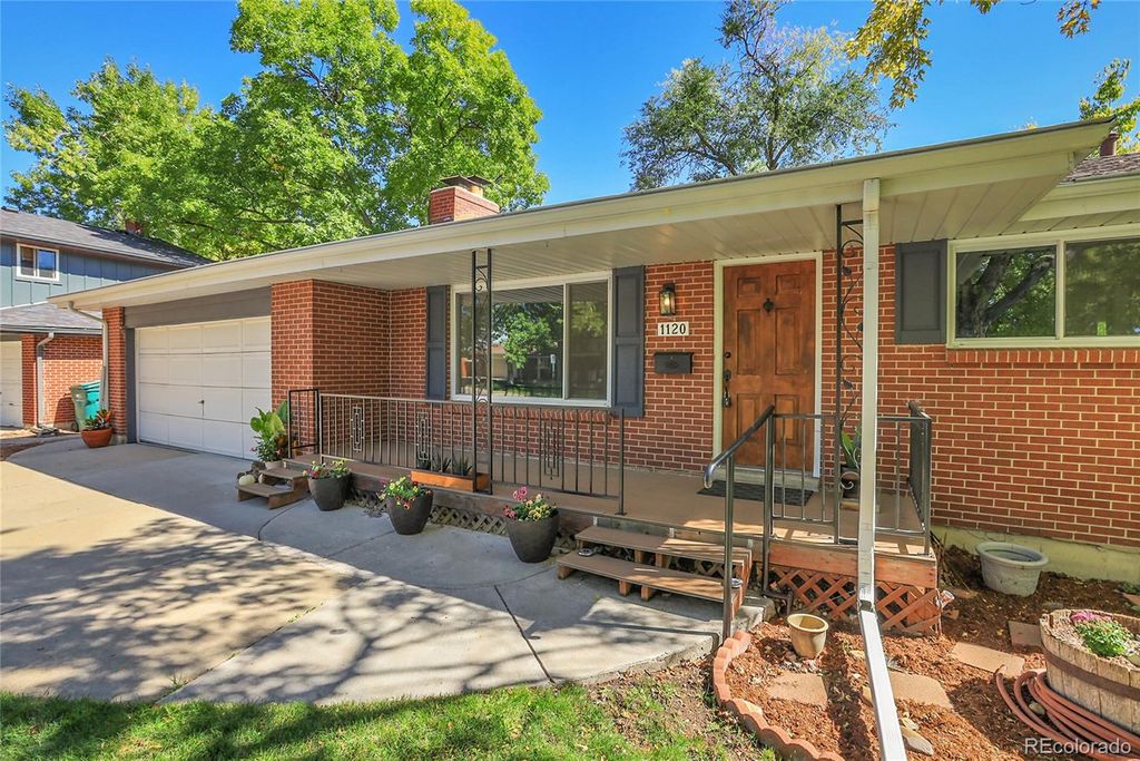 Photo of 1120 S Dover Street, Lakewood, CO 80232 (MLS # 3258266)