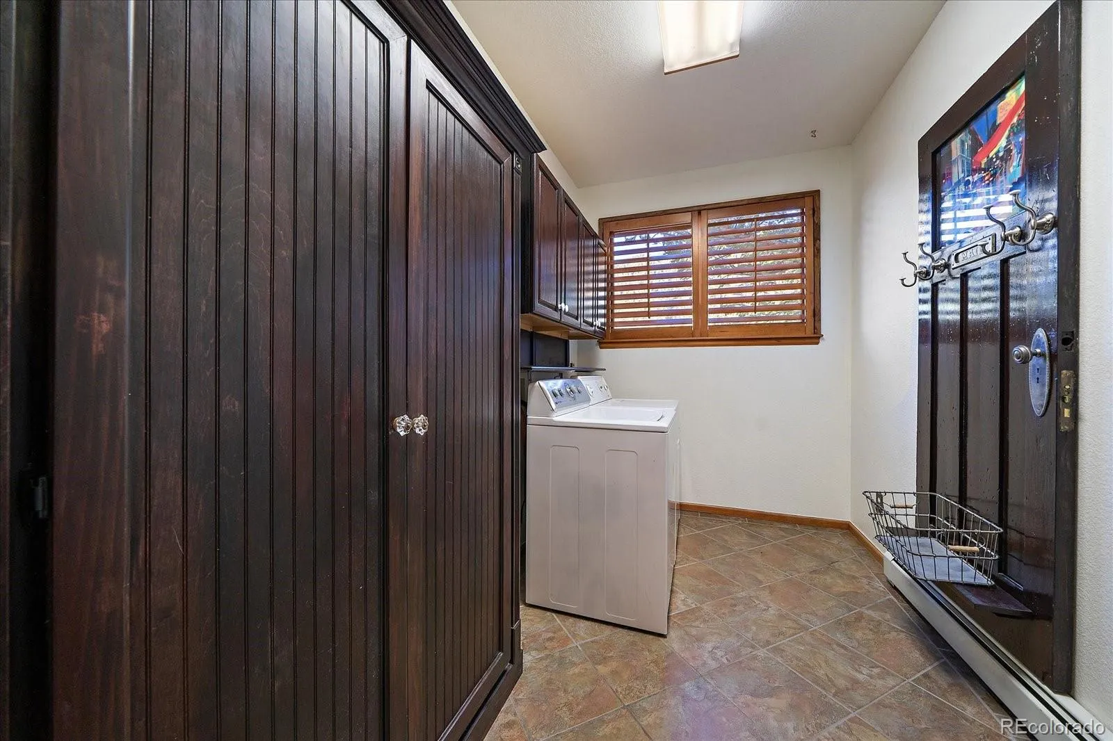 Evergreen, Colorado 80439, United States, 3 Bedrooms Bedrooms, ,4 BathroomsBathrooms,Residential,Active,120144