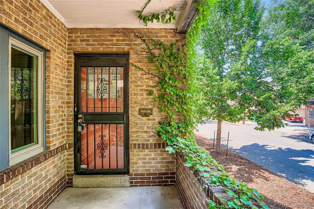 Photo of 760 E Cedar Avenue, Denver, CO 80209 (MLS # 3505911)