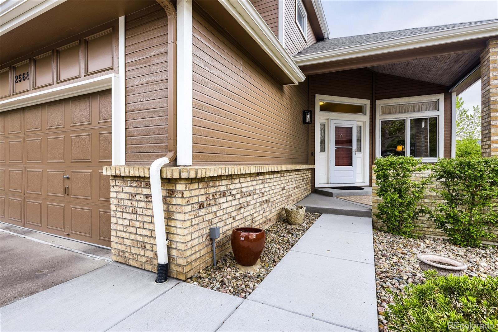 2568 S Independence Court