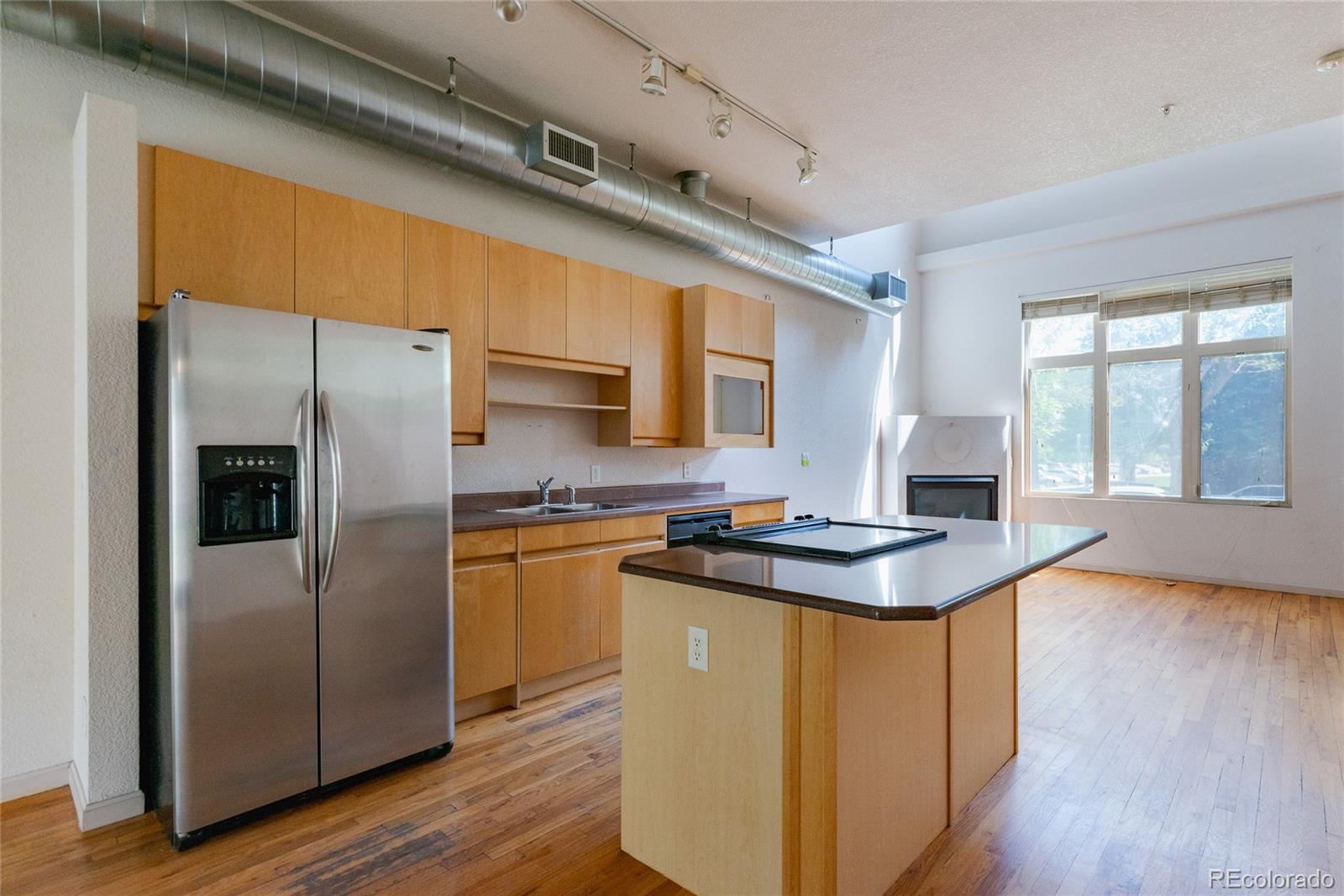 275 Rampart Way 208