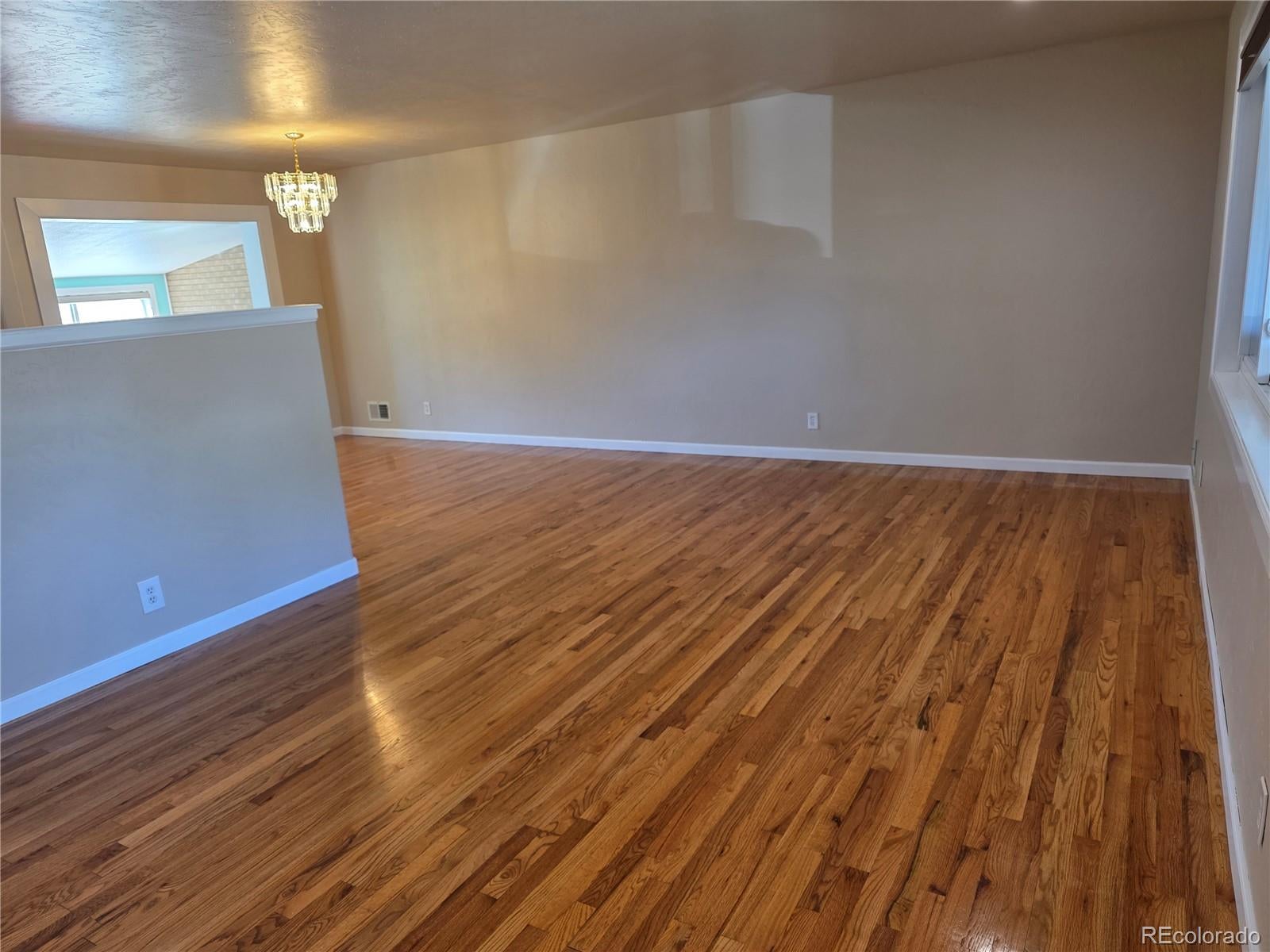 1320 W 104th Place