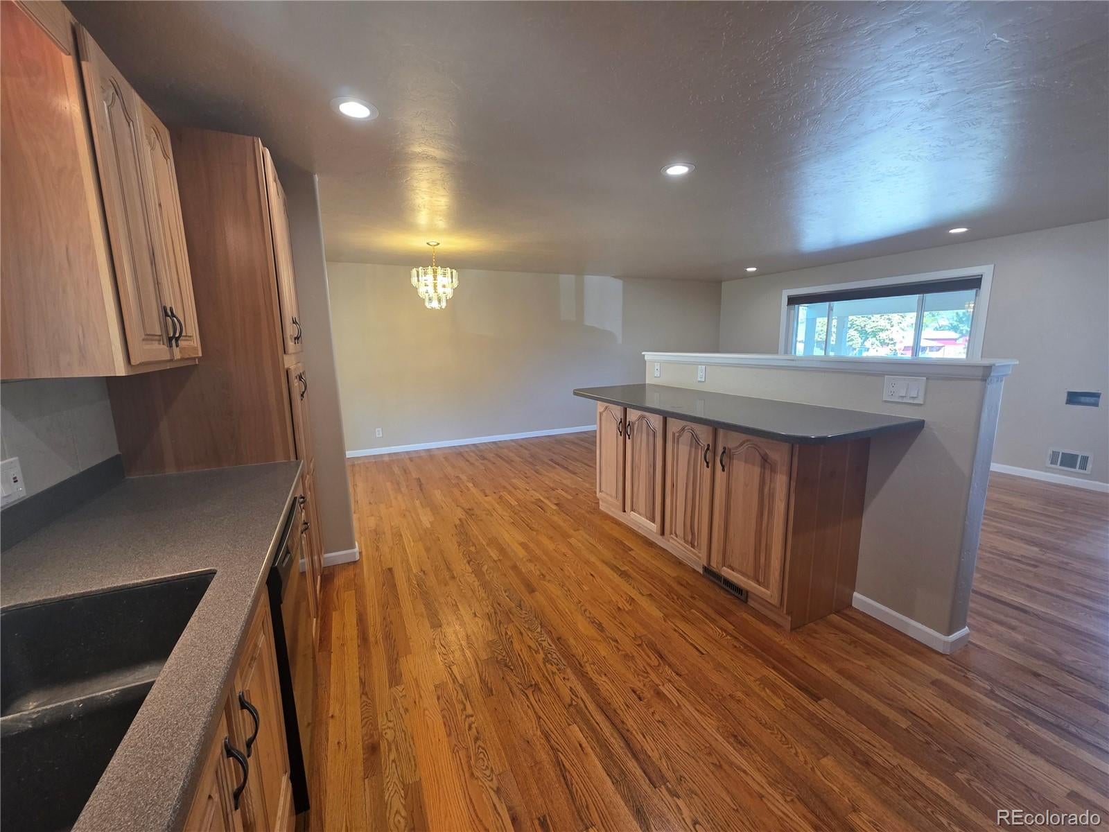 1320 W 104th Place