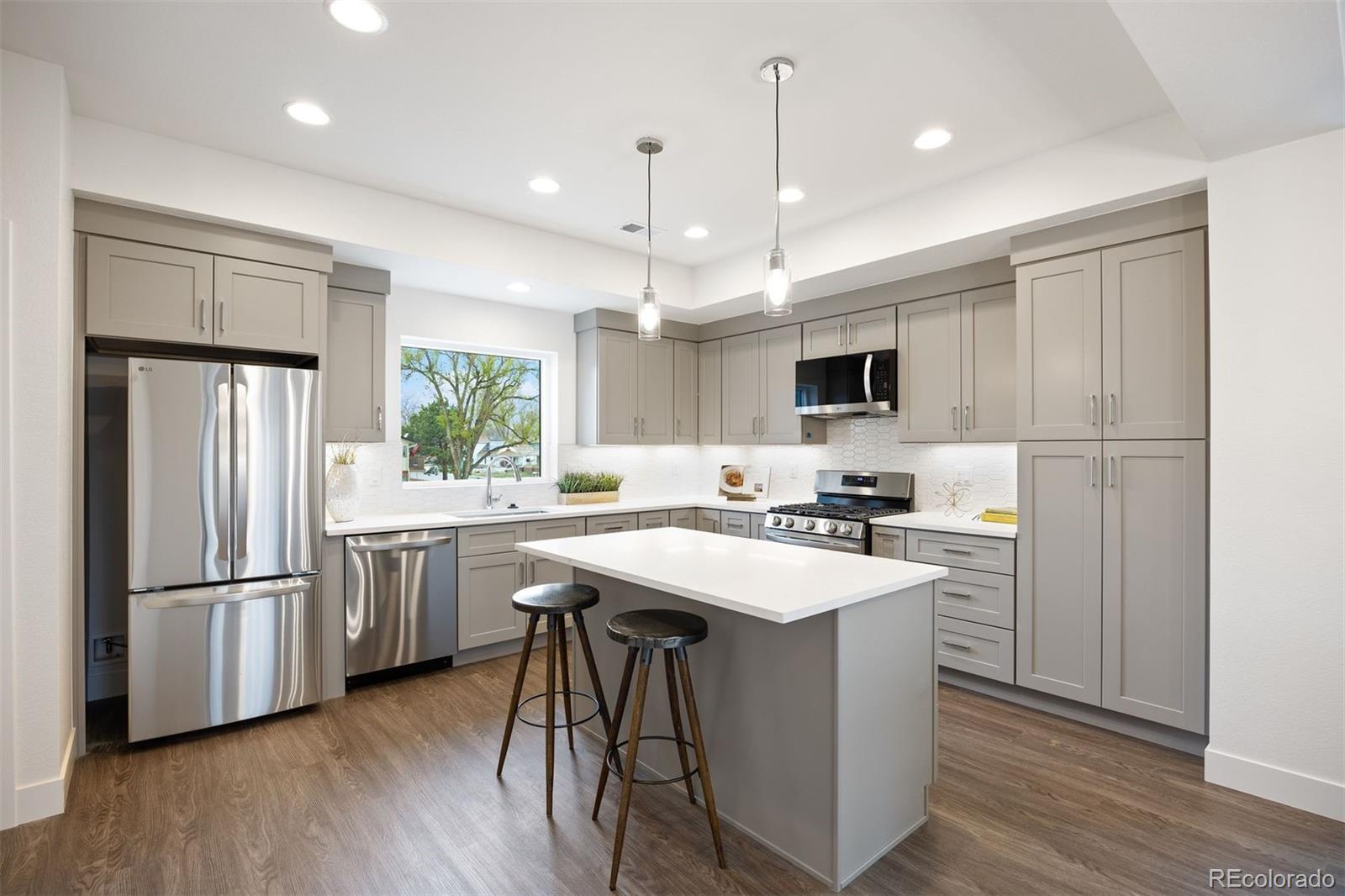 5189 Carr Street, Arvada, CO, 80002 3 5189 Carr Street
