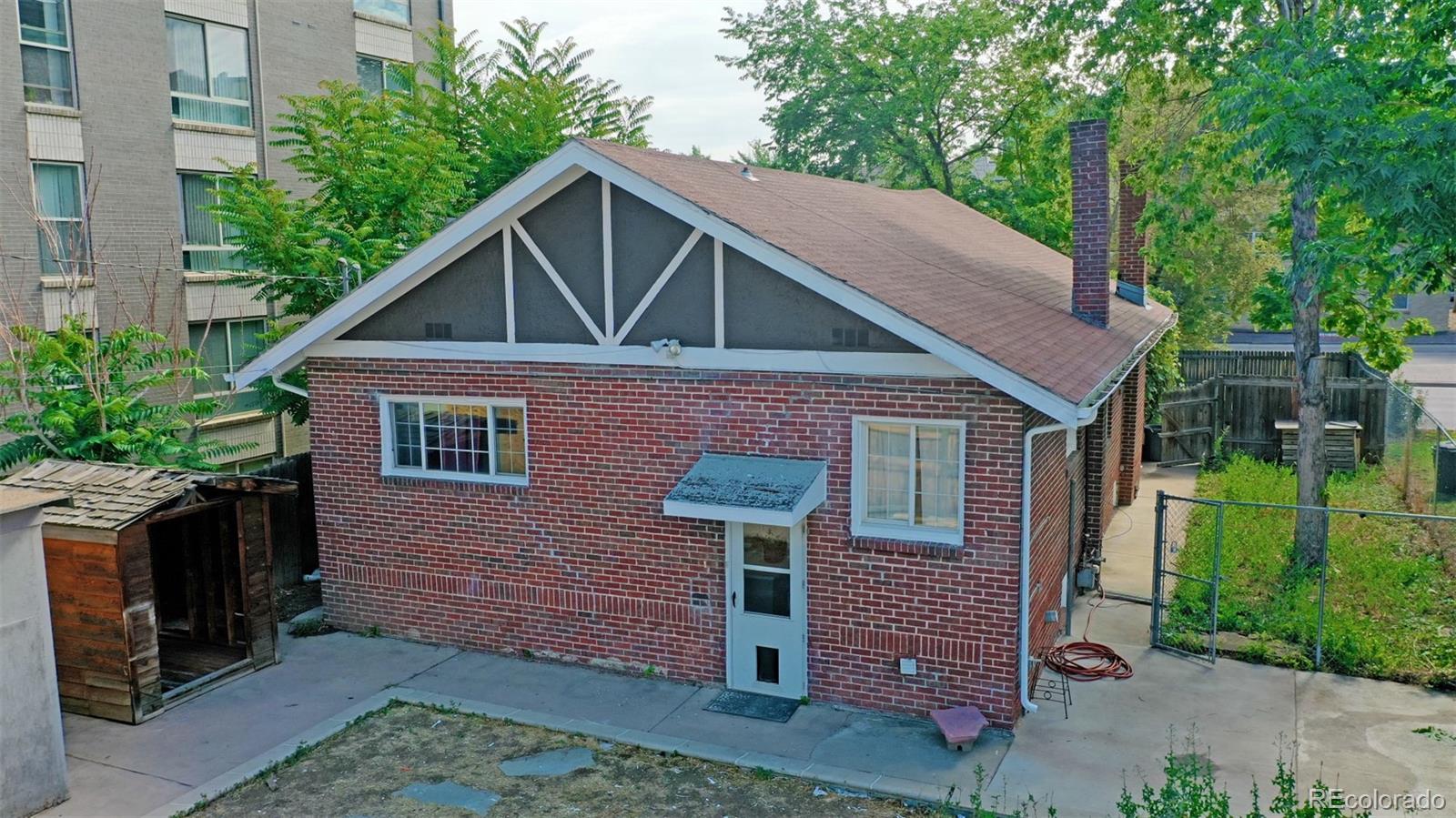 1137 Colorado Boulevard