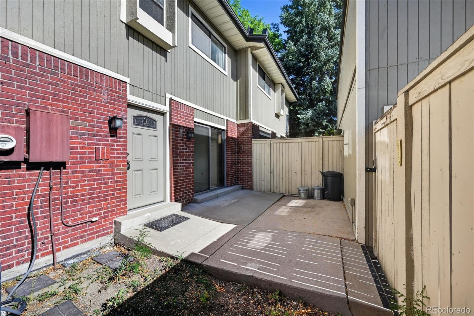 222 S Holman Way