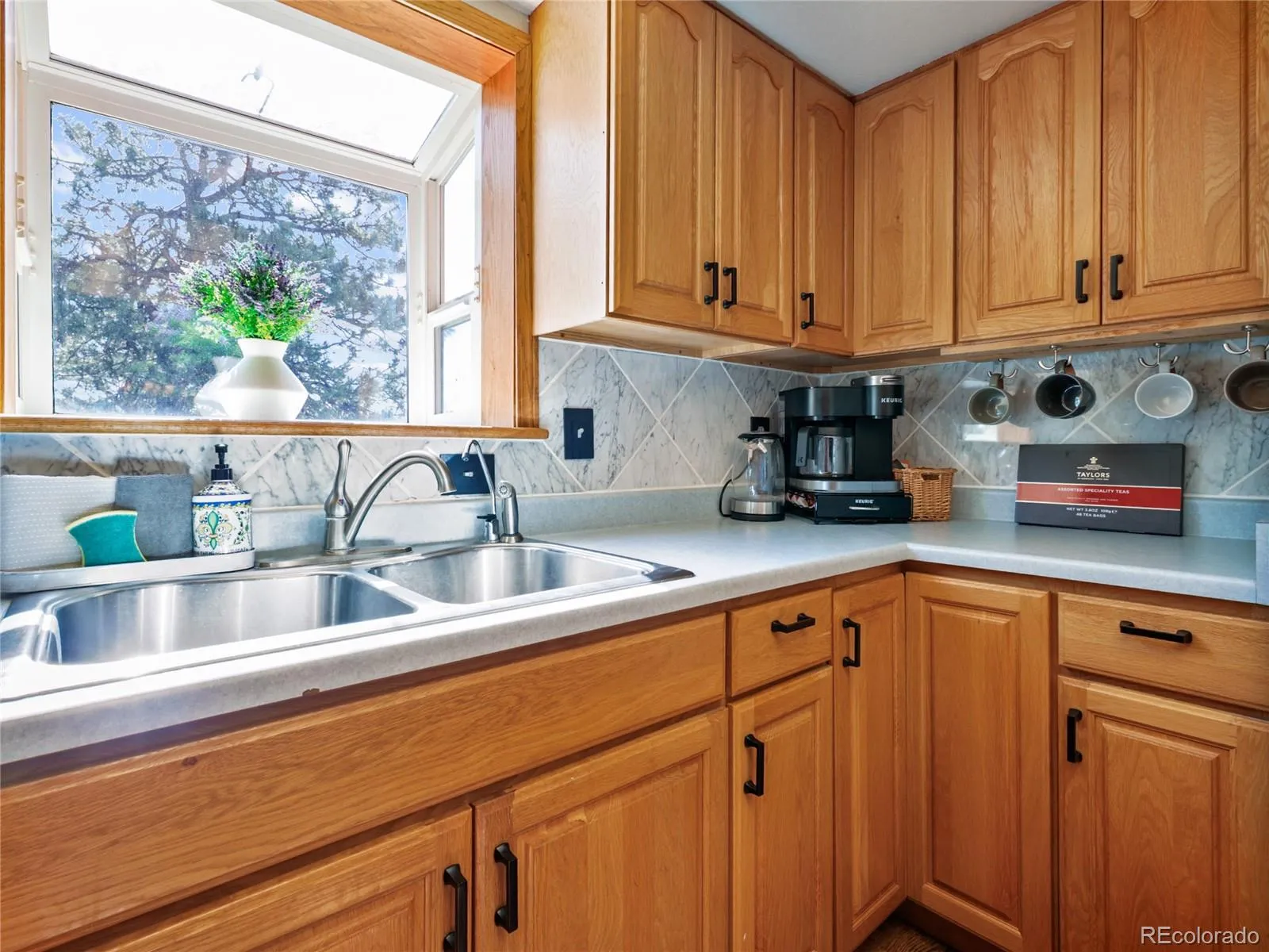 Golden, Colorado 80401, United States, 5 Bedrooms Bedrooms, ,2 BathroomsBathrooms,Residential,Active,164907