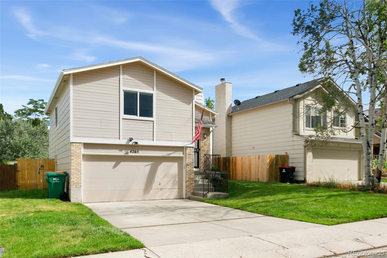 4265 Dolphin Circle