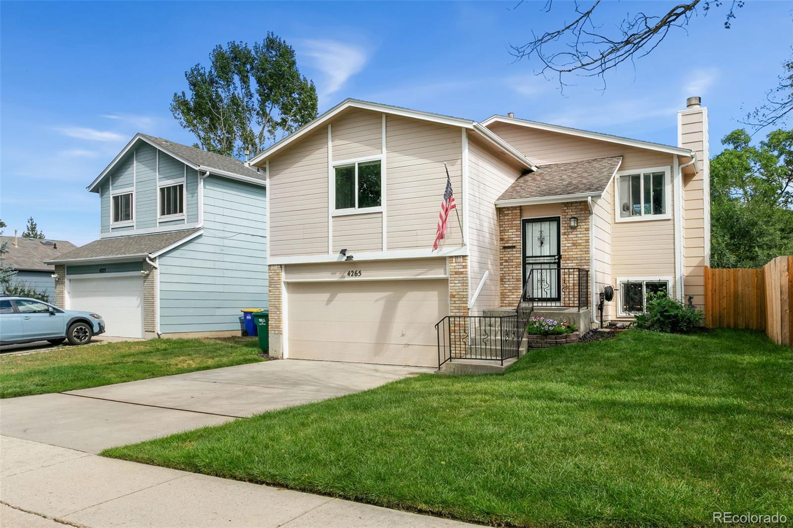 4265 Dolphin Circle