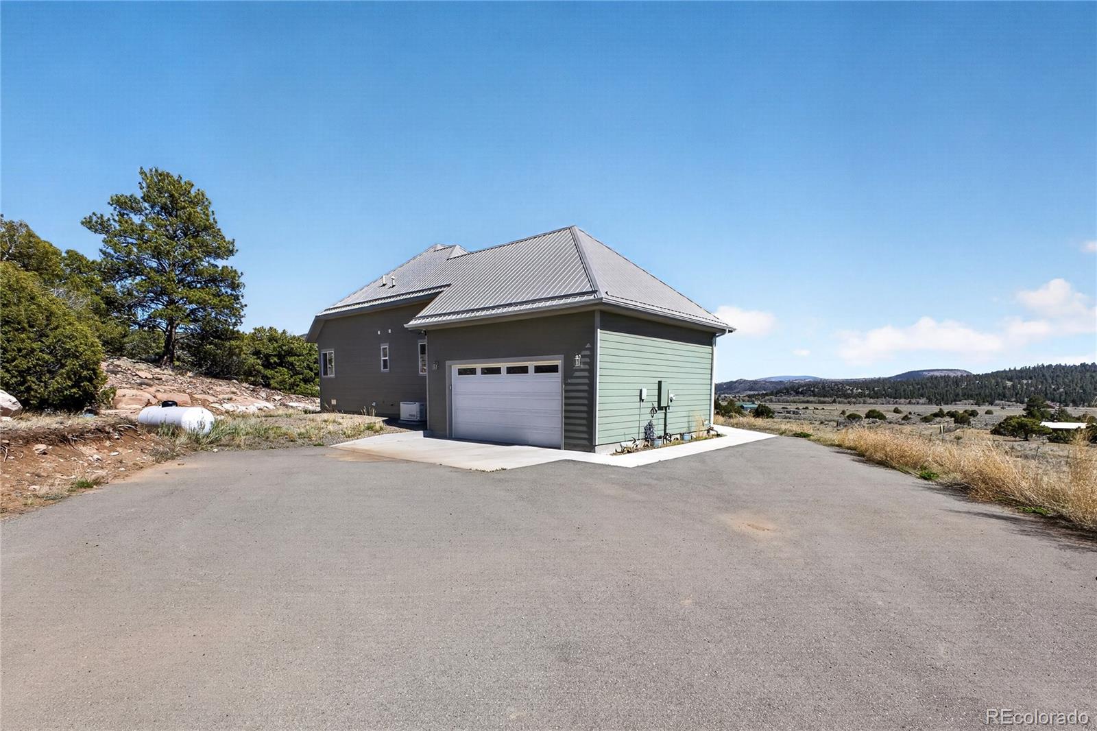 10 Bobcat Drive