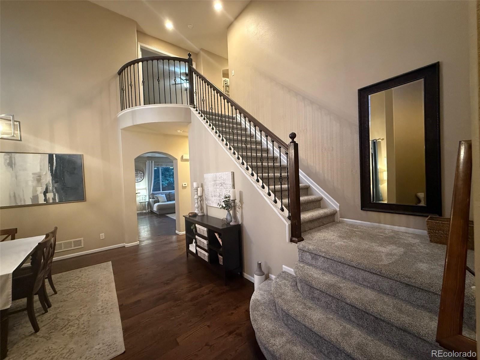 2421 Ivy Way