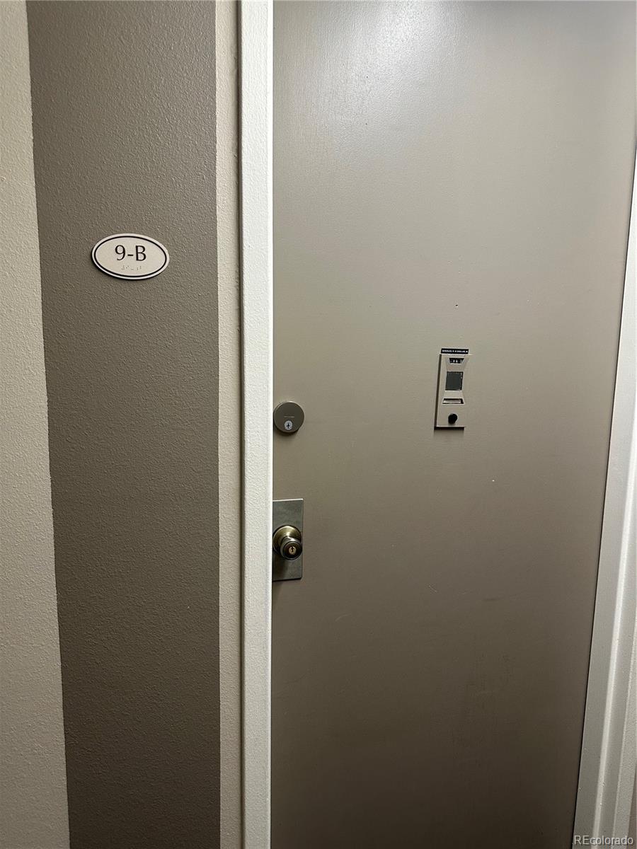 615 S Clinton Street 9B