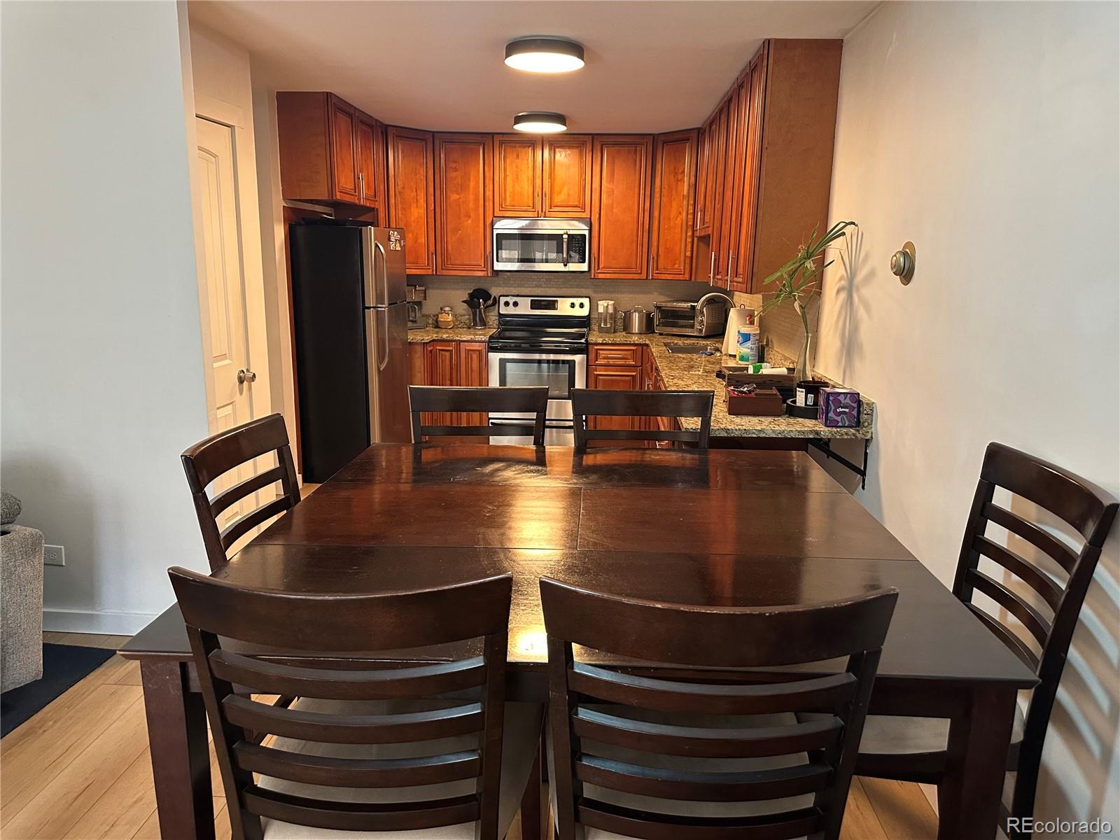 615 S Clinton Street 9B