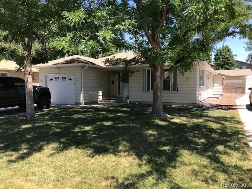 Photo of 3020 S Delaware Street, Englewood, CO 80110 (MLS # 4533336)