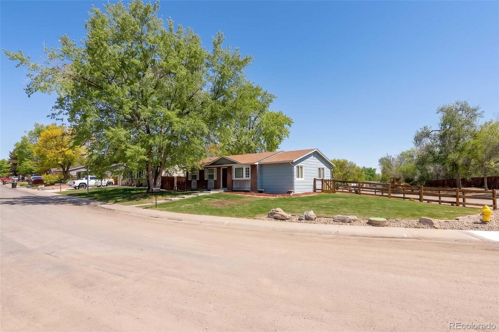 6261 W 74th Place