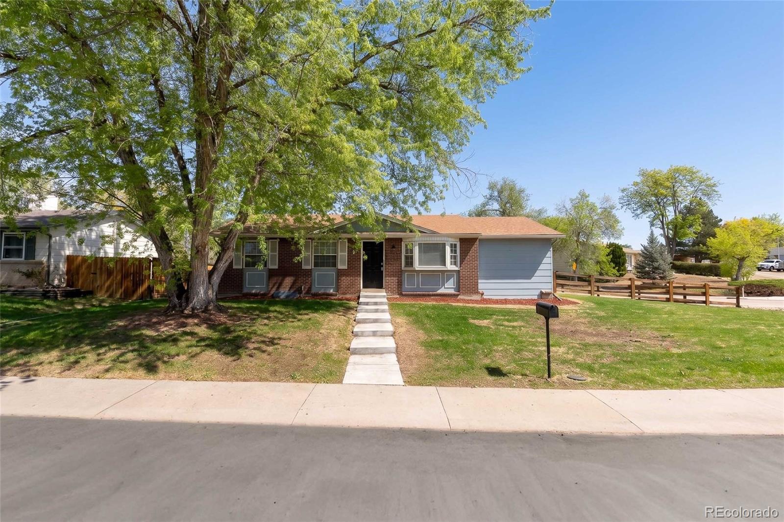 6261 W 74th Place