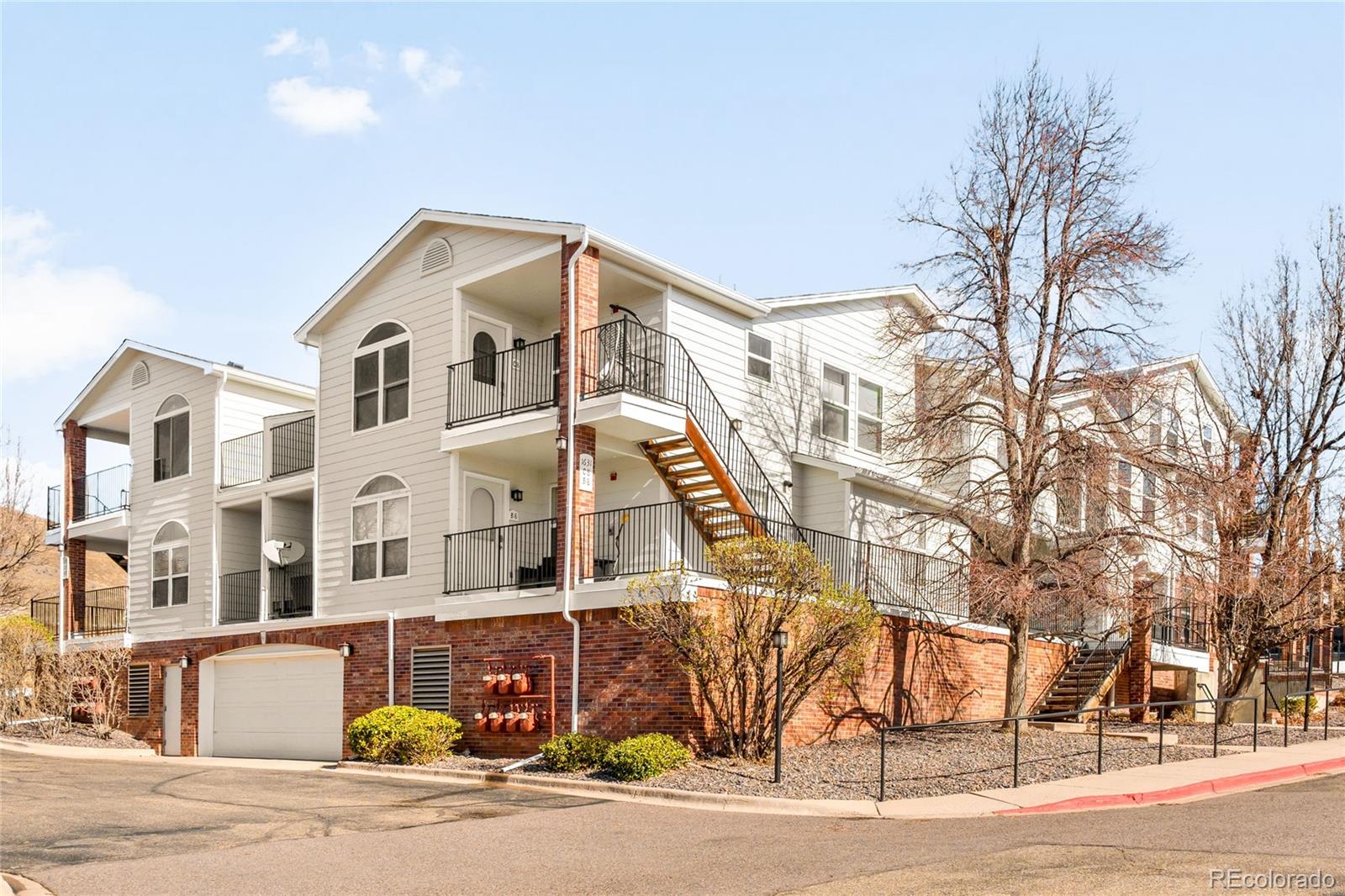 1631 S Deframe Street B5