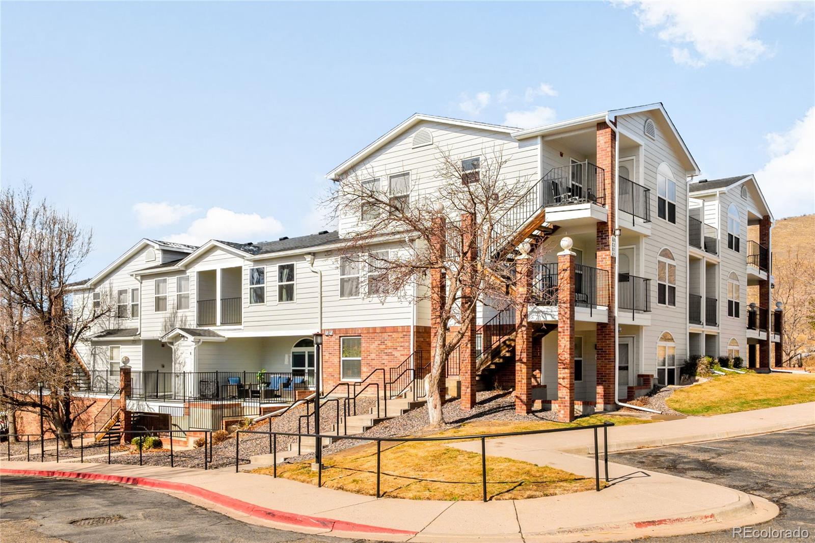 1631 S Deframe Street B5